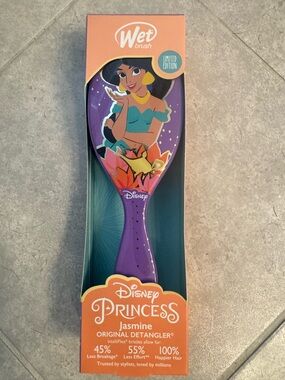 Wet Brush Disney Princess Jasmine Purple Detangler Brush